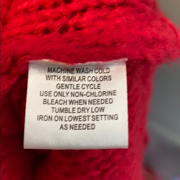 Love by Design Fringe Sleeve Sweater Red - Picture 7 of 7